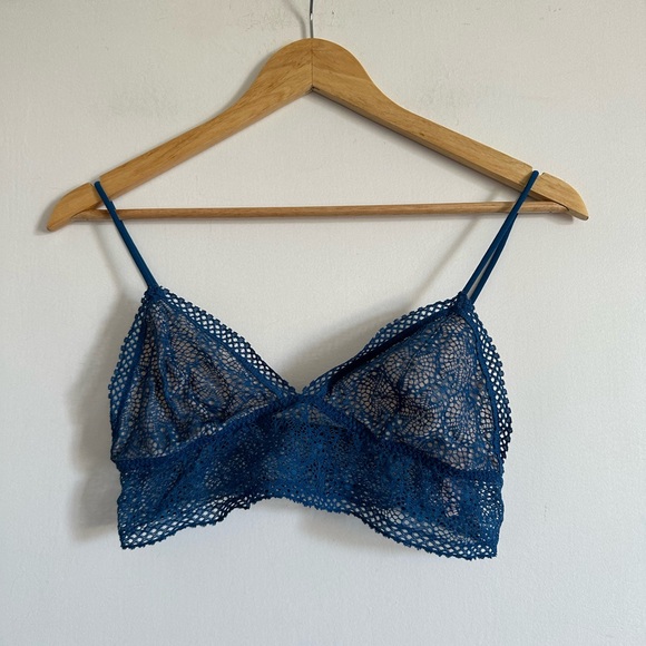 Victoria's Secret Other - Victoria’s Secret Blue Lace Longline Unpadded pretty Dainty Bralette Size Medium